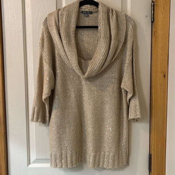 EUC Gold Sequined Sweater - Picture 2 of 10